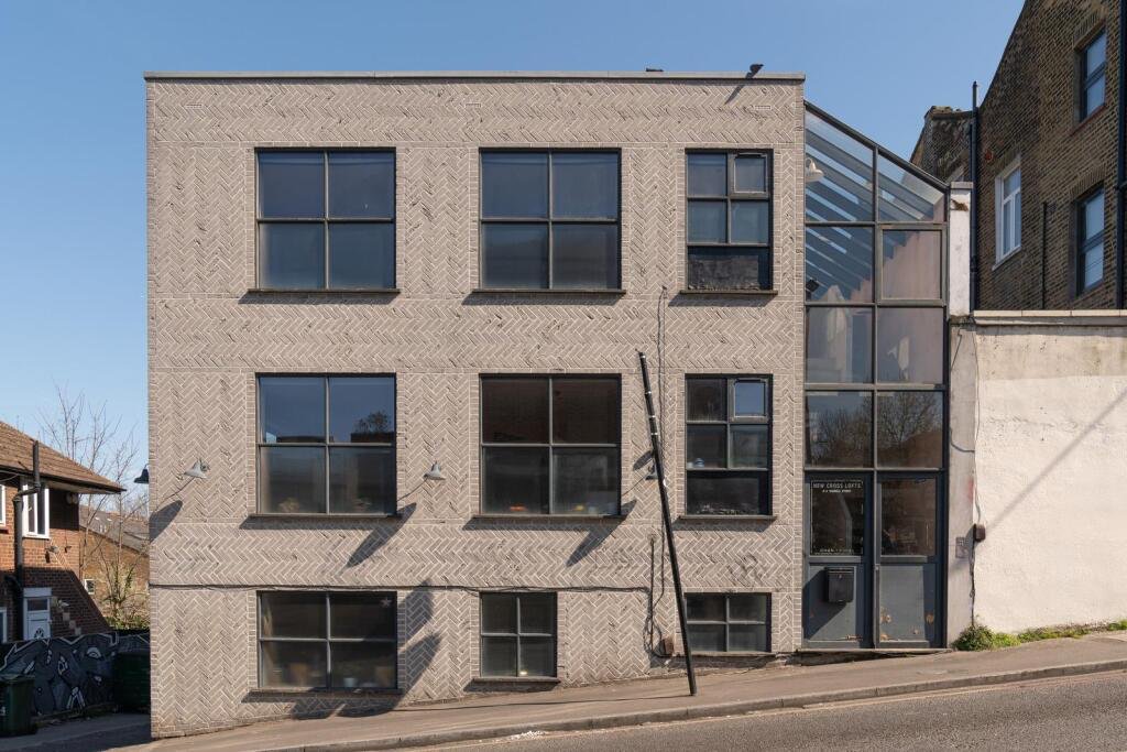 Loft apartment building in New Cross, London SE14