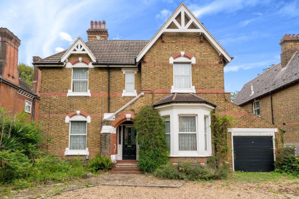 Detached house in Beckenham, Kent