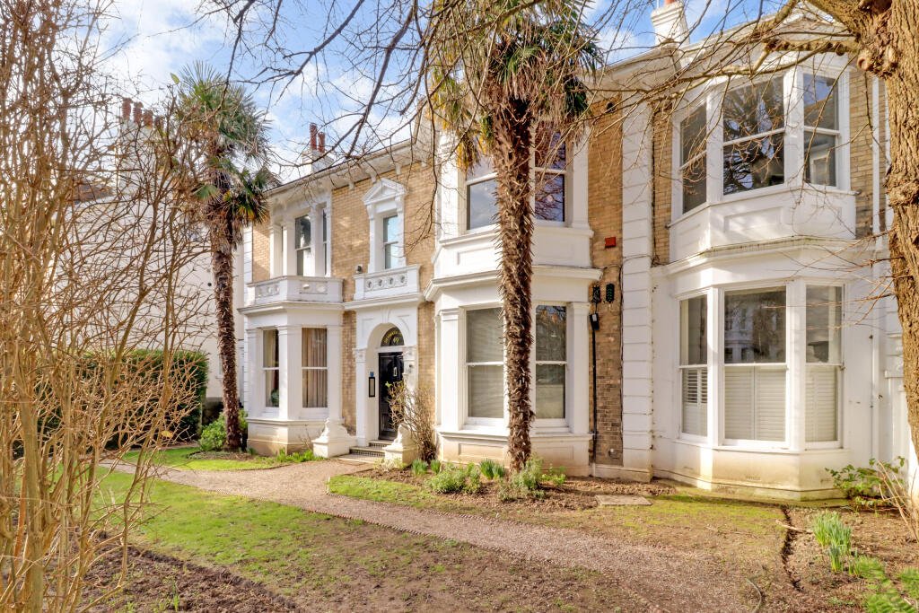 Apartment building in Hove, East Sussex