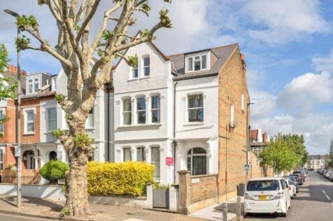 Victorian conversion flat in Balham, London SW17